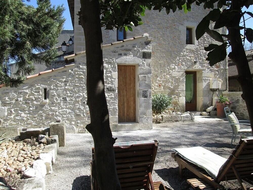 Le Mas Vieux Graveson Exterior foto