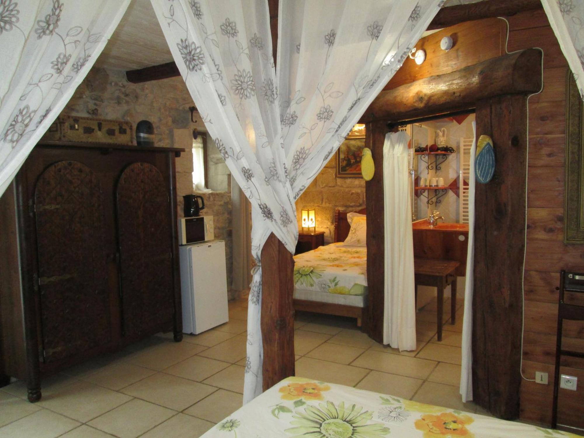 Le Mas Vieux Graveson Habitación foto